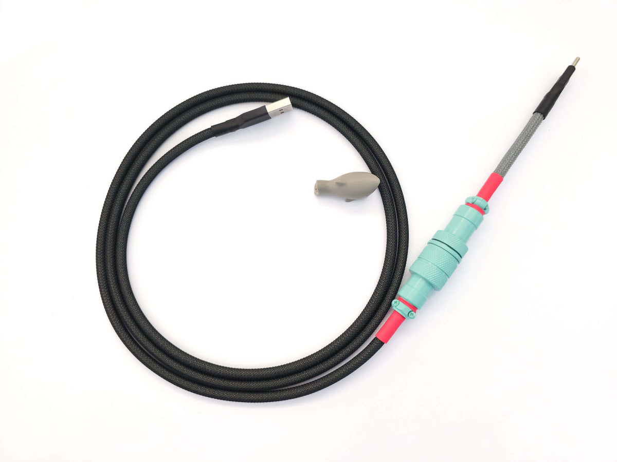 Custom straight USB C cable for GMK Modern Dolch keycaps with Aviator connector and black and red heat shrink.