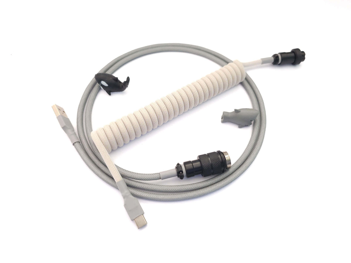 Classic coiled cable for classic keycap sets.