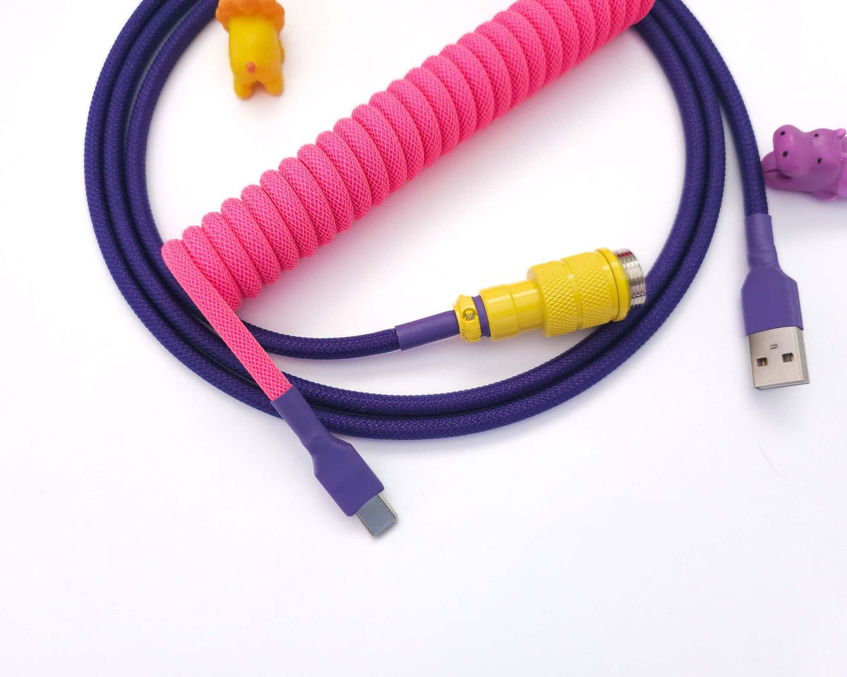 Coiled keyboard cable inspired by Cyberpunk 2077 theme with yellow Aviator and purple heat shrink
