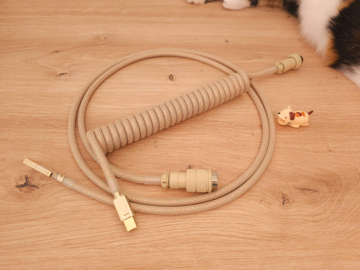 Spice Dune Coiled cable with gold connectors and beige Gx16 inspired by Dune